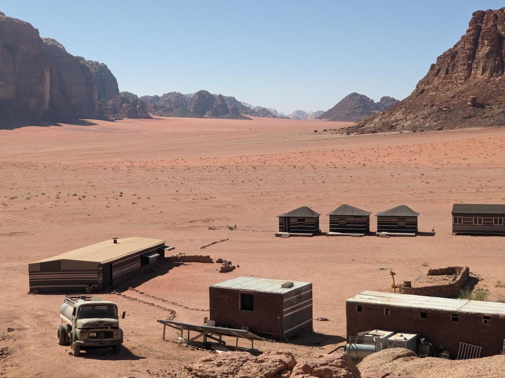 Wadi Rum Camp & Jeep Tour Eksteriør billede